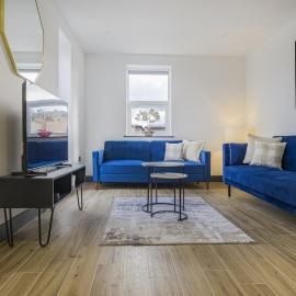Majestic House - 2 BR - Borehamwood Station, hotel in Borehamwood