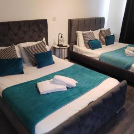 Leafy Guesthouse Close to BHX & NEC, hotel u gradu Marston Green