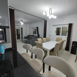 Royal Green Haven 3BR Apartment near Airport Obour