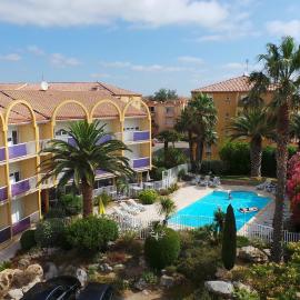 Viesnīca Hotel Albizzia pilsētā Valrasplaža