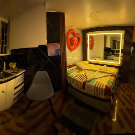 Gold House Premium