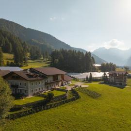 Unterbergerhof - Escape daily life - Enjoy nature - Explore more with activeCARD Sterzing، فندق في فال دي فيز