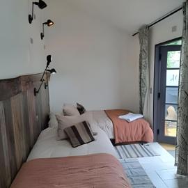 6 Acceso Universal + Confort + Wifi + calef. cent., hotel in Coihaique
