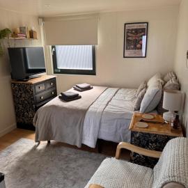 The Snug, hotel in Yeovil