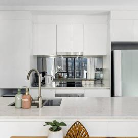 Heart of Belconnen 2BR 2BA with pool, spa, sauna, gym, UC