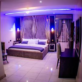 Pretelia Hotel, hótel í Warri