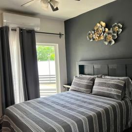Departamento 3 Moderno y Céntrico con WiFi, Aire acondicionado y parking، فندق في كواوتلا موريلوس