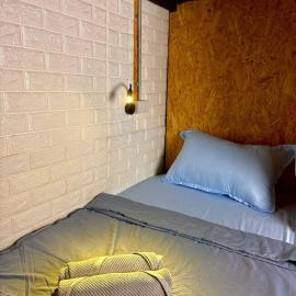 Cozy BB Experience in Bangkok Noi with Modern Comforts, hotel in Bangkok Noi