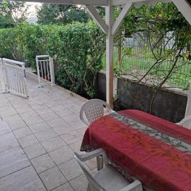Studio spacieux au calme