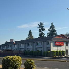 Red Roof PLUS Centralia，森特勒利亞的飯店