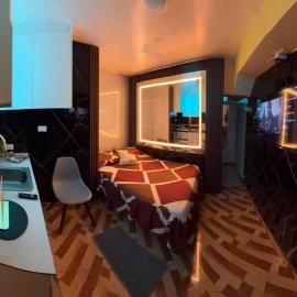 Gold House Premium