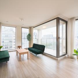 Spacious City Retreat with Balcony, hotel Antwerpenben