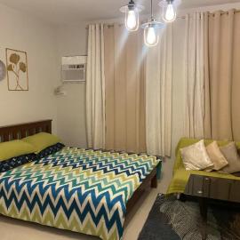 cozy condo unit 1P Ibiza, hotel em Bacolod