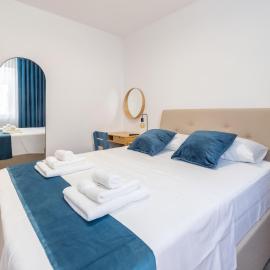 Viesnīca Špar Rooms & Bar by Zadar Rent Zadarā