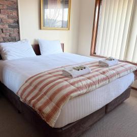 Speers Point Serviced Apartments