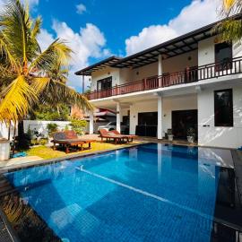 Parrot Perch Villa Dickwella