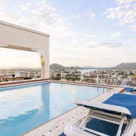 Raj Kuber - A Boutique Lake View Hotel