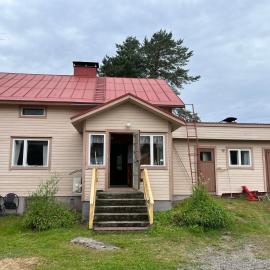 Vanha maatilanpihapiiri Patula, hotel in Pertunmaa