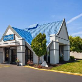 Travelodge by Wyndham Milwaukee, hôtel à Milwaukee