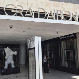Gray d'Albion - Cannes Rue d'Antibes - 2 Minutes walk from Beach, Palais des Festivals, Boulevard de la Croisette - Free Parking
