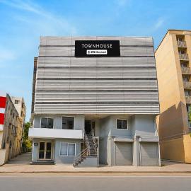 Super Townhouse Paldi Bus Terminal Ahmedabad Formally Neelkanth, hotel u gradu Ahmedabad
