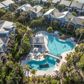 Thoughtfully Updated 3BR Golf Villa, Pools & Tennis、Magentaのホテル