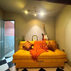 Casita Vintage with a Grill, Patio and Parking