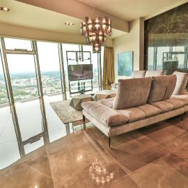 Sky Tower Apartamenty Prywatne, готель у Вроцлаві