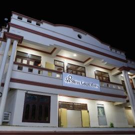 Shree Guest House Gorakhpur, хотел в Горакпур
