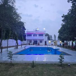 Paradise Gomti Pool