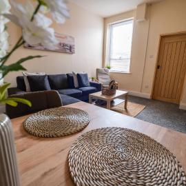 Spacious 5 Bedroom House in Newcastle Upon Tyne