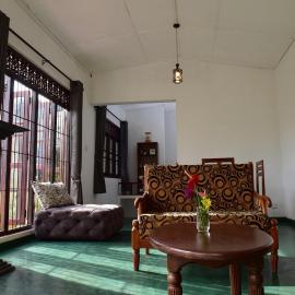 Thimira Mist - Entire Home in Kandy City with Mountain-View