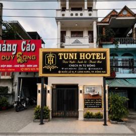 TUNI Hotel