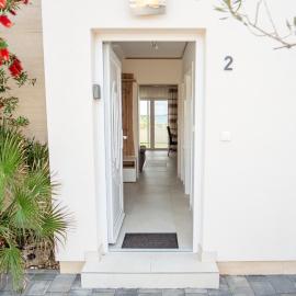 Beachfront Reiterer Villa V2 with Seaview 30 meters from the Beach - CROWONDER LUXURY RENT