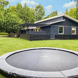 Cozy Home In Ebeltoft With Wifi