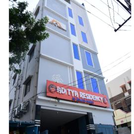 Aditya Residency, hotel in Mādhavaram