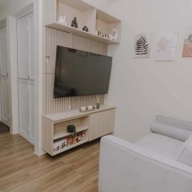 The Nordic Nook - Chic Studio Retreat with AC near Festive Walk