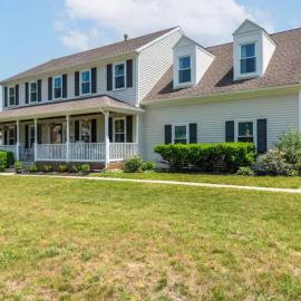 Lrge 5 BR 9 Beds Near DC-Pool, Hot Tub, Gym, Game Rm, Fire Pit, hotel a Bowie