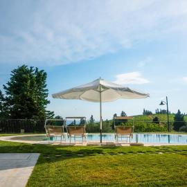 Entire house for couple with exclusive pool