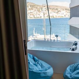 Portside Luxury Apartment