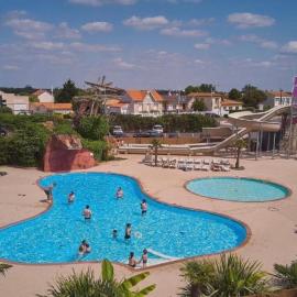 Mobil home 4 pers Climatisé Chatelaillon plage - camping 4 etoiles, Hotel in Châtelaillon-Plage