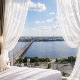 SkyTech Most City Hotel 19 floor PANORAMIC VIEW โรงแรมในนิปโปร