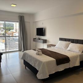 Loft novo no centro, perto da Oktober, com garagem