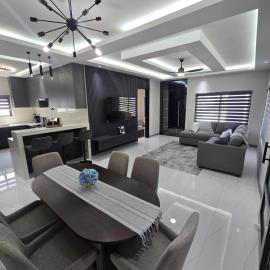 Island Vibes Villa - Modern Living In The Islands, hotel em Richmond