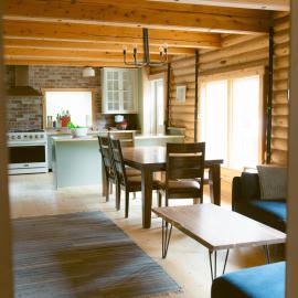 Little Atlin Lodge, hotel en Tagish