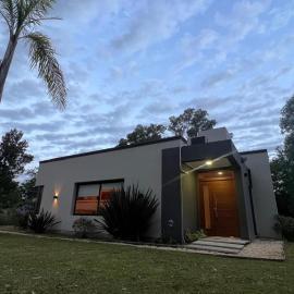 La casa del puente, hotelli kohteessa Verónica