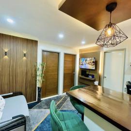 2BR Condo with pool at Sorrento Oasis Pasig, khách sạn ở Manila