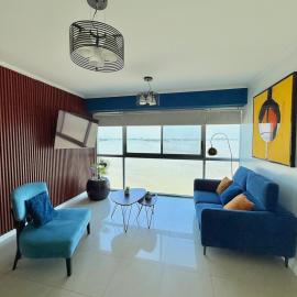 Elegante departamento de 2 habitaciones con vista al rio RF1-601