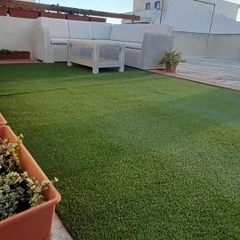 Ramzam - Spacious & Modern 3 bedroom apartment with roof terrace, hotel em Marsaskala