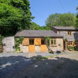 Woodland, Canal & Lakeside Cottage, hotel a Ellesmere